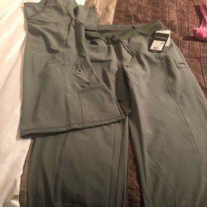 Cherokee Infinity Scrub Set - Olive Green